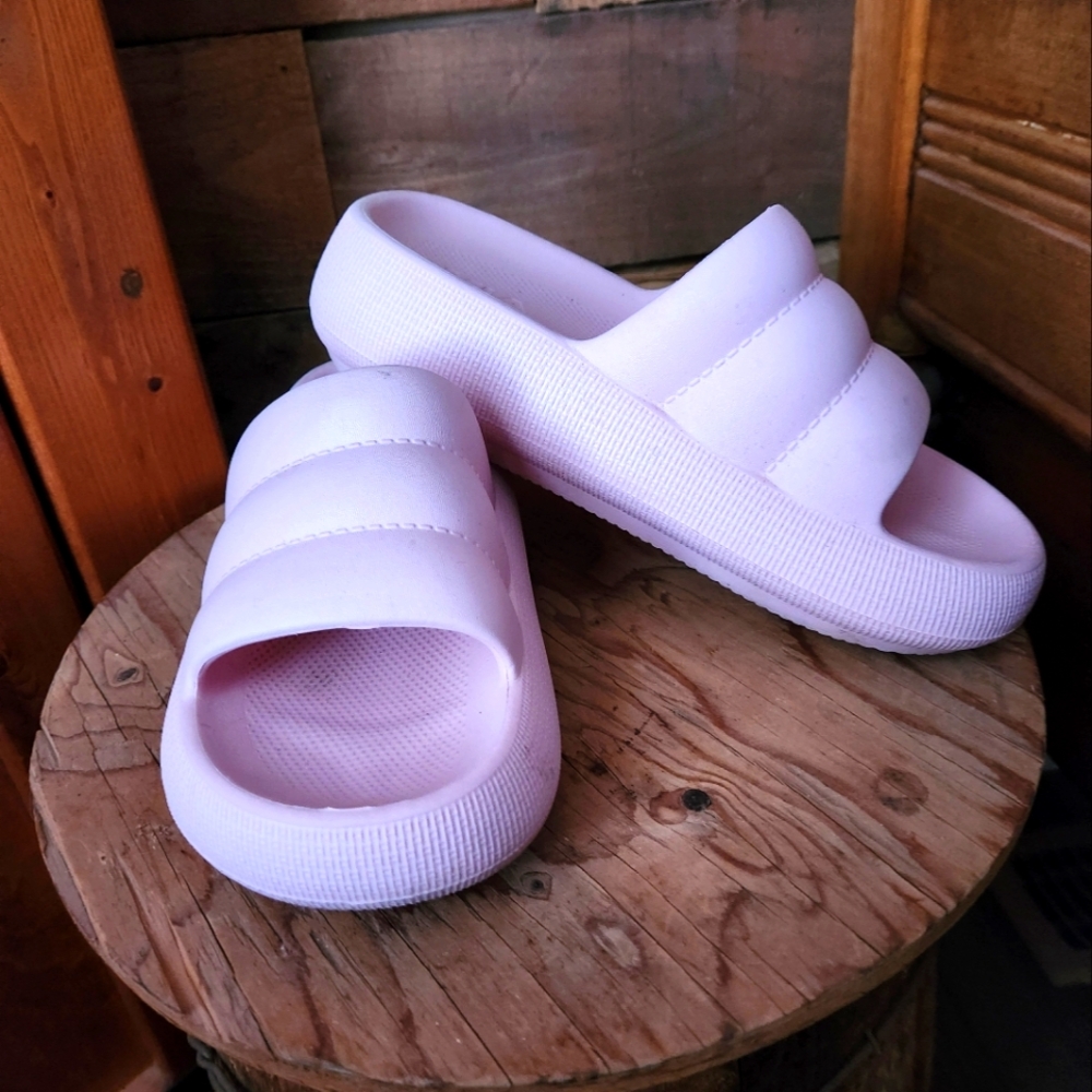 MIA PINK CHUNKY SLIDES- SIZE 9